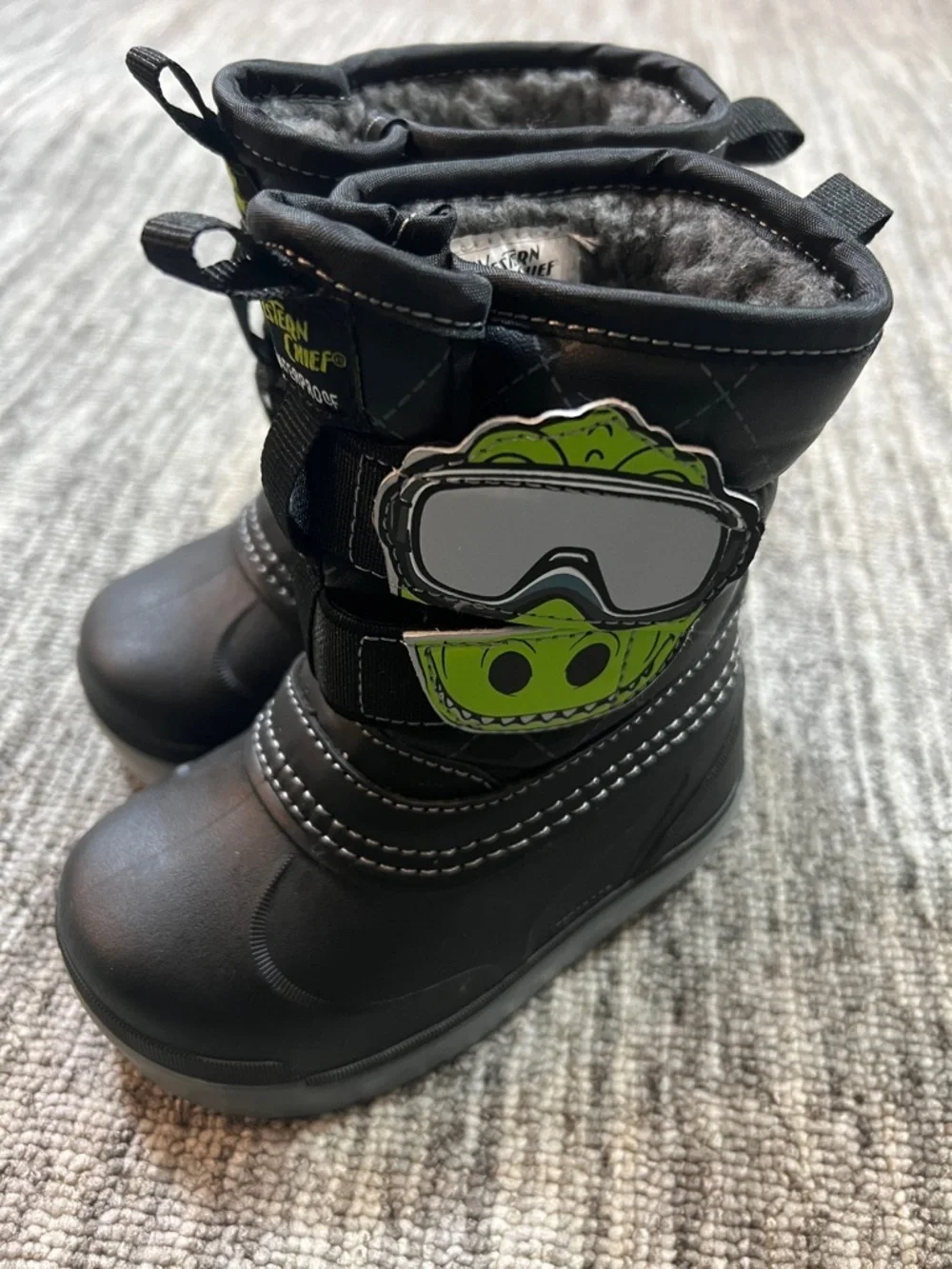 Western Chief Toddler Boys' Denali Lighted Faux Fur Dinosaur Winter Boots Size 7